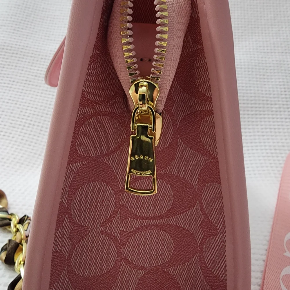 Coach Pink Women's Bag - Picture 3 of 3